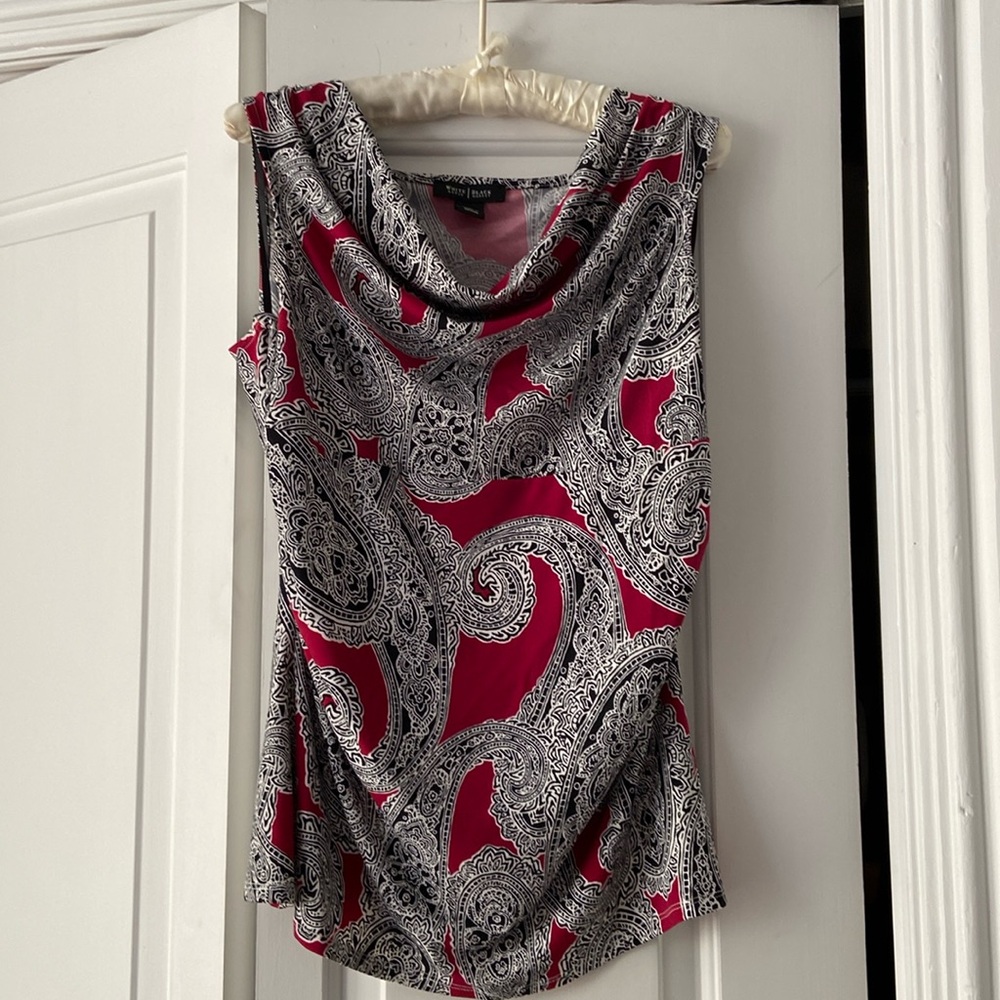 Sleeveless paisley blouse
